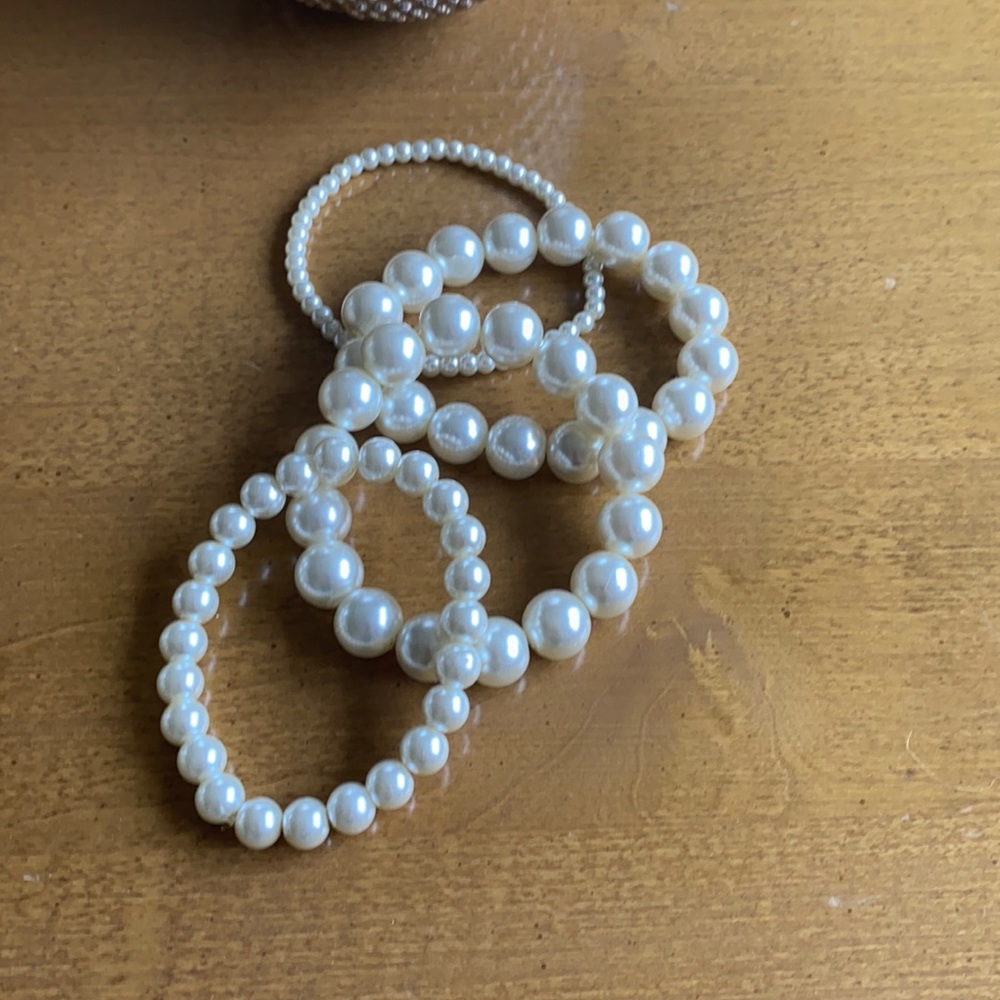 Pearl Bracelets- Set of 4, Elastic Stretch